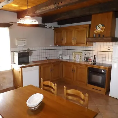 Maison De Caractere 3 Avec Terrasse, Wi-fi Et Animaux Acceptes - Fr-1-742-66