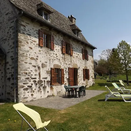 Maison De Caractere 3 Avec Terrasse, Wi-fi Et Animaux Acceptes - Fr-1-742-66 Feriehus Junhac