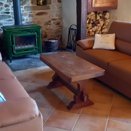 Maison De Caractere 3 Avec Terrasse, Wi-fi Et Animaux Acceptes - Fr-1-742-66 Feriehus